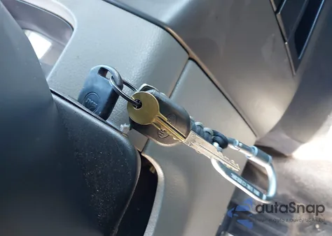 2006 Ford F-150 Stx/Xl/Xlt from USA, damaged, VIN 1FTRF12206NA40472